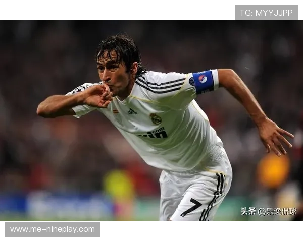 谁才是历史最牛的足球球星盘点绿茵传奇巨星的巅峰与荣光